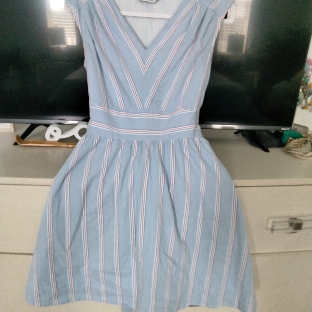 Vineyard Vines Blue and White Pleated Sundress